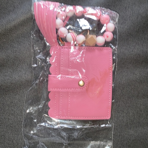 Pink/white marble wristlet - Picture 2 of 4